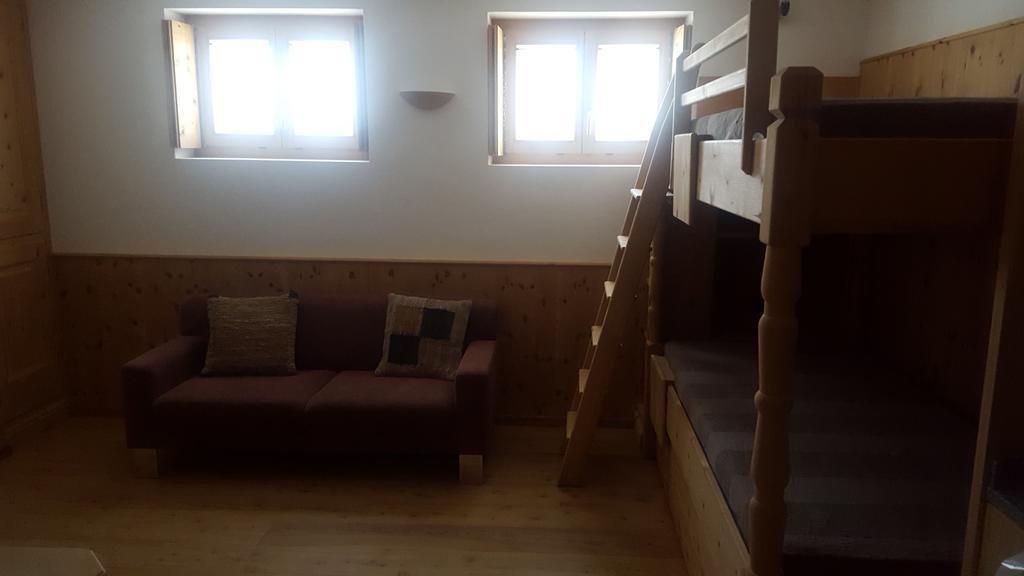 Relaxing Confortable Studio, Heated Garage, Skiroom Samedan Kültér fotó